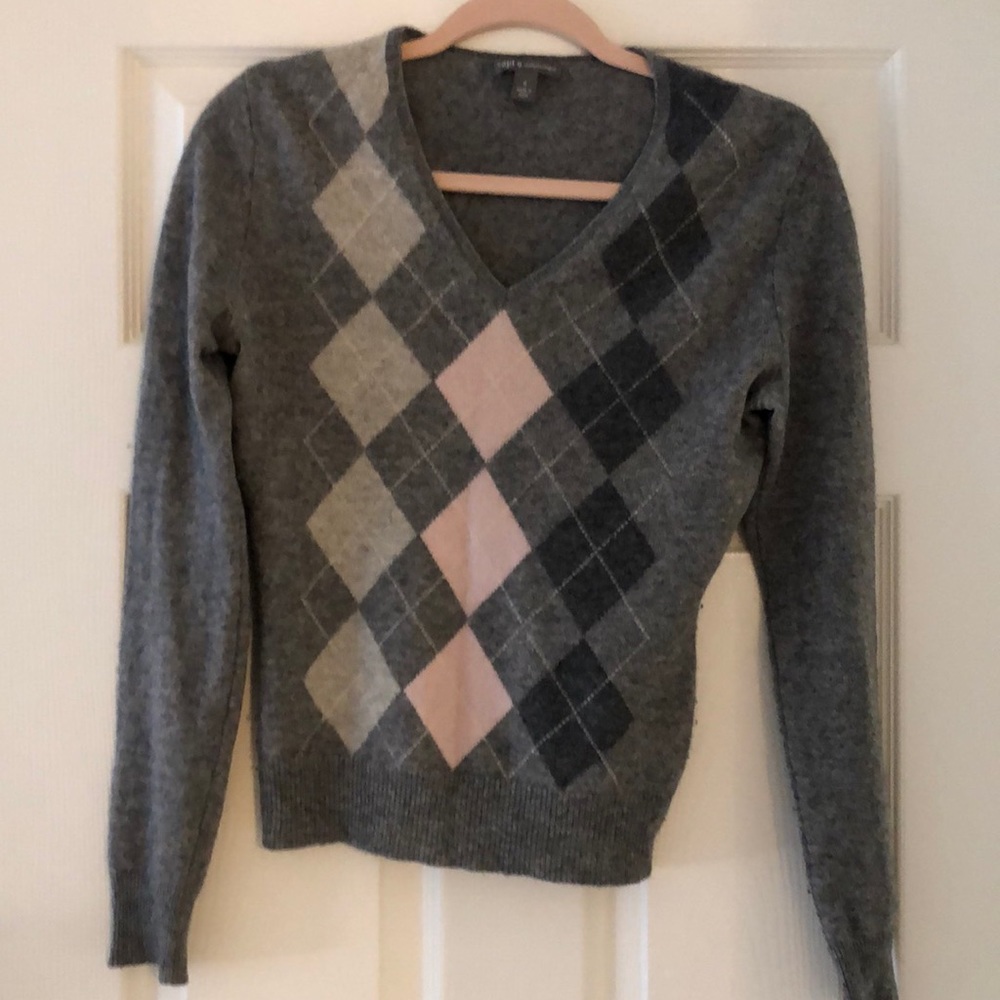 Light cashmere sweater